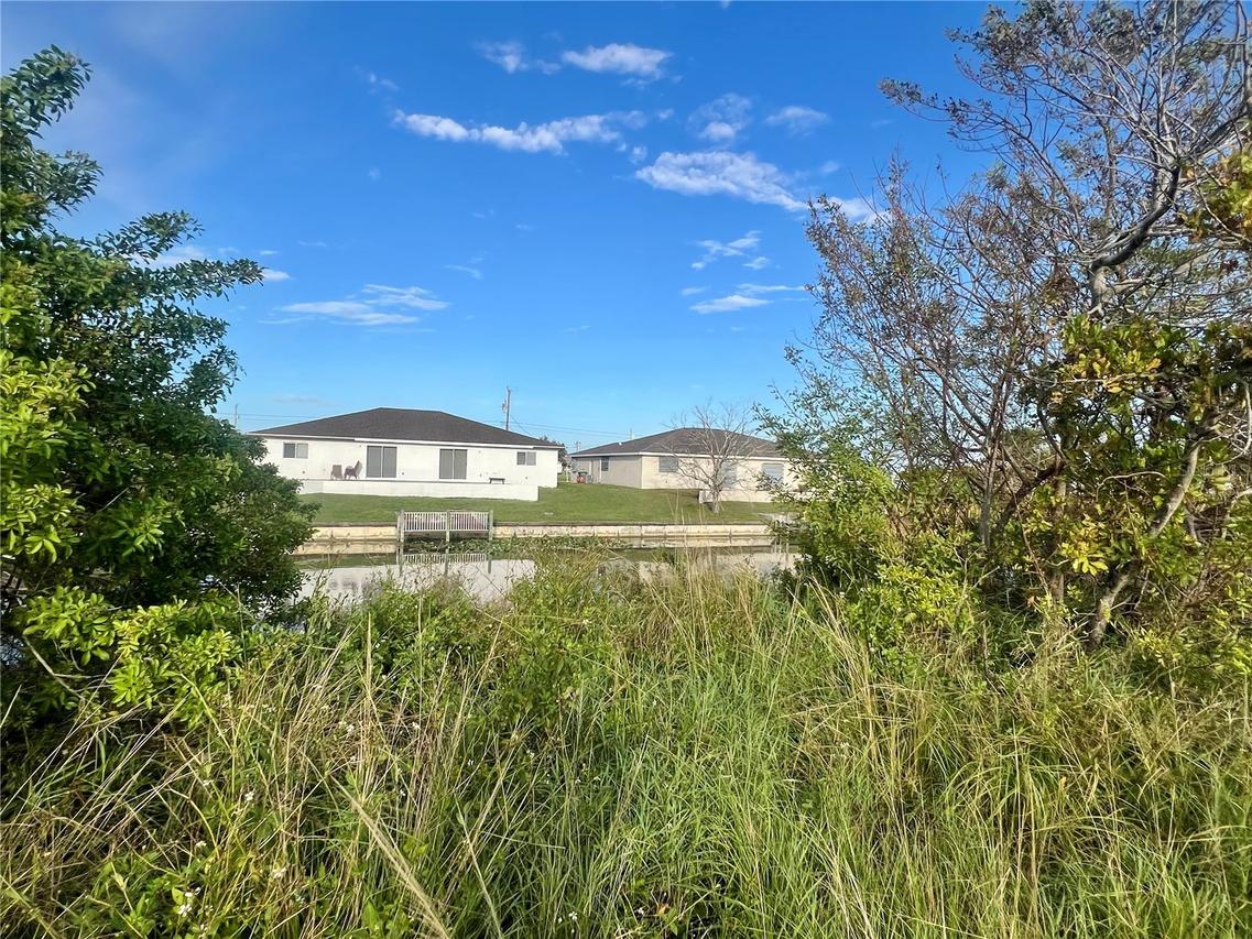 1424 NE 9th Ave., Cape Coral, FL 33909