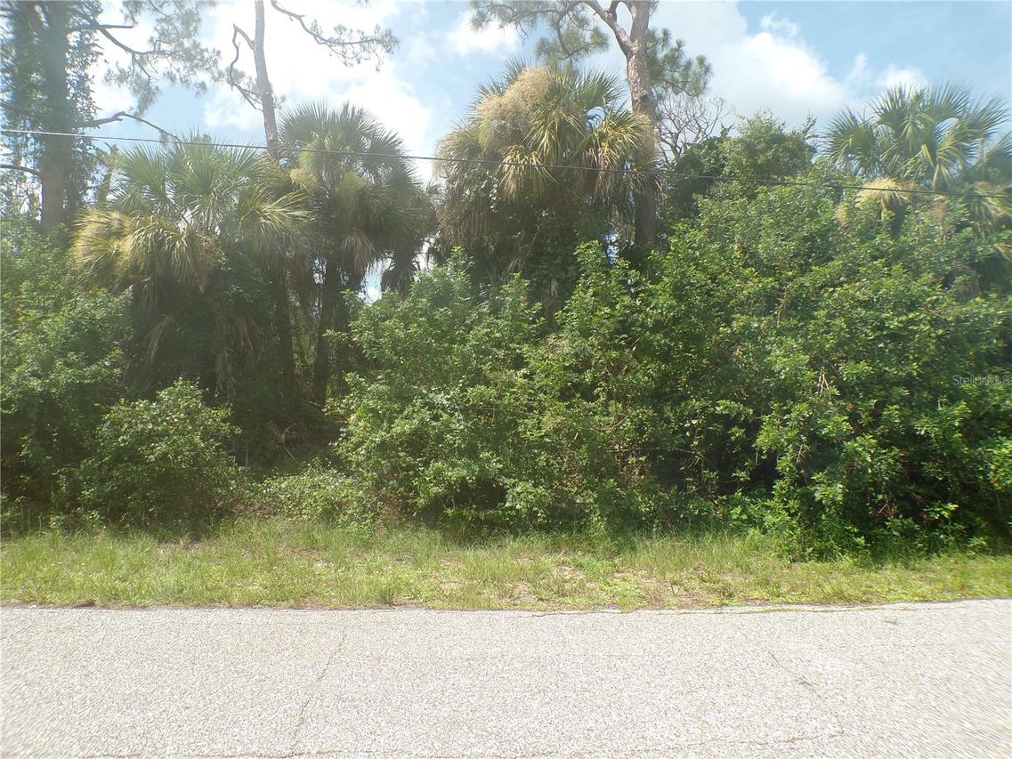 34 San Salvador Rd., North Port, FL 34291