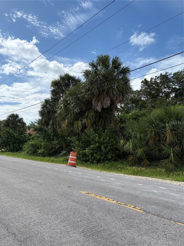 18383 Burkholder Cir., Port Charlotte, FL 33948