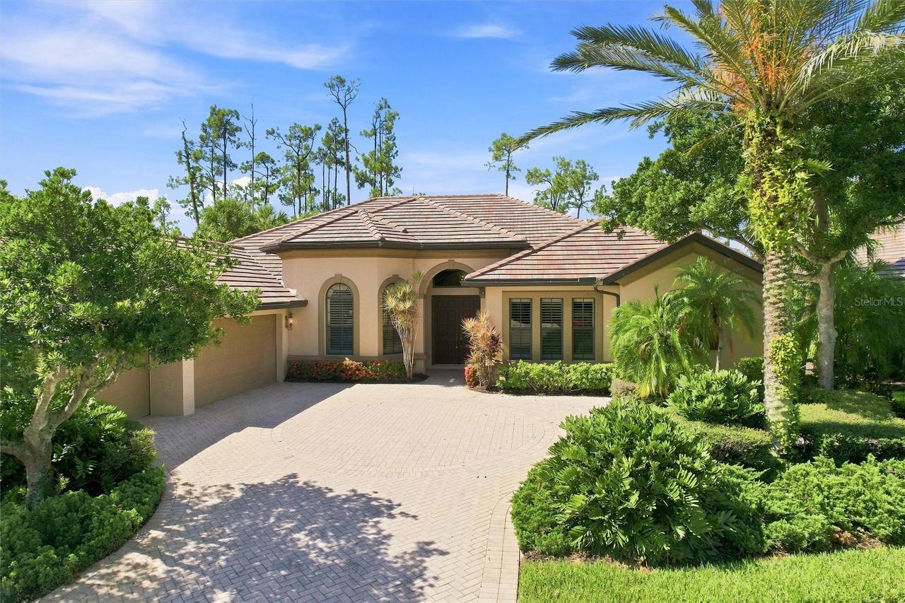 9295 Trieste Dr., Fort Myers, FL 33913