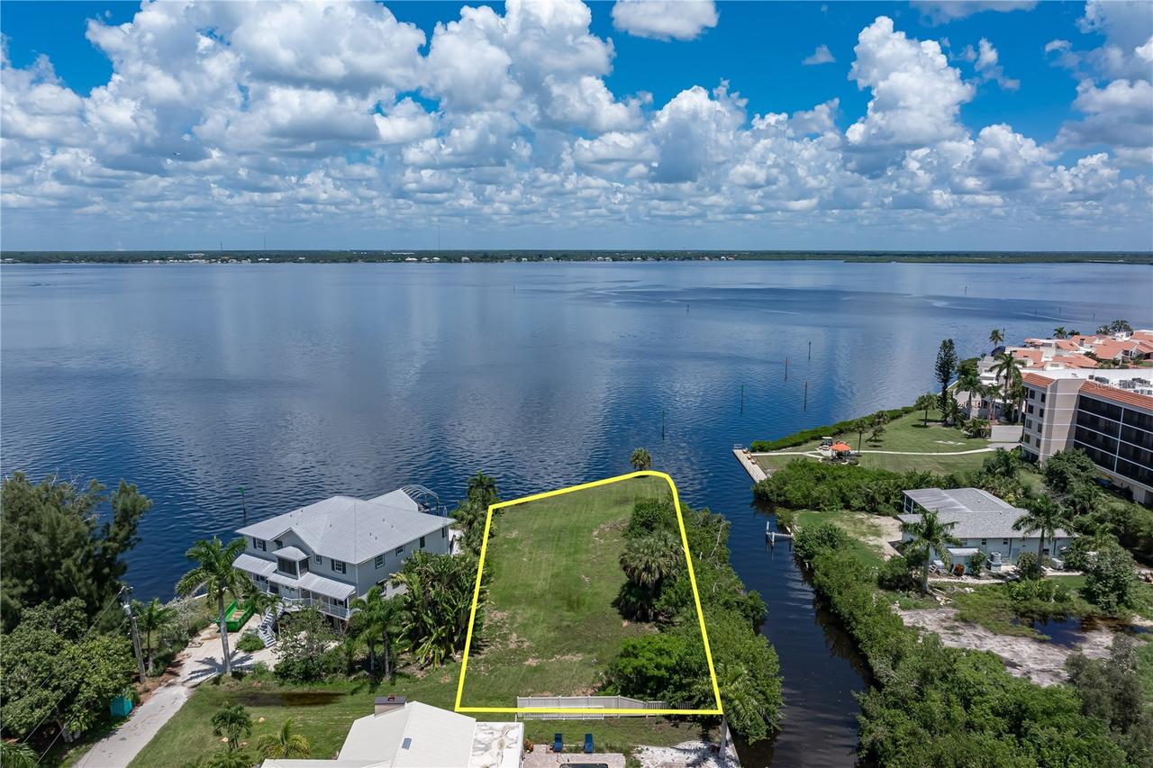 302 Klispie Dr., Punta Gorda, FL 33950