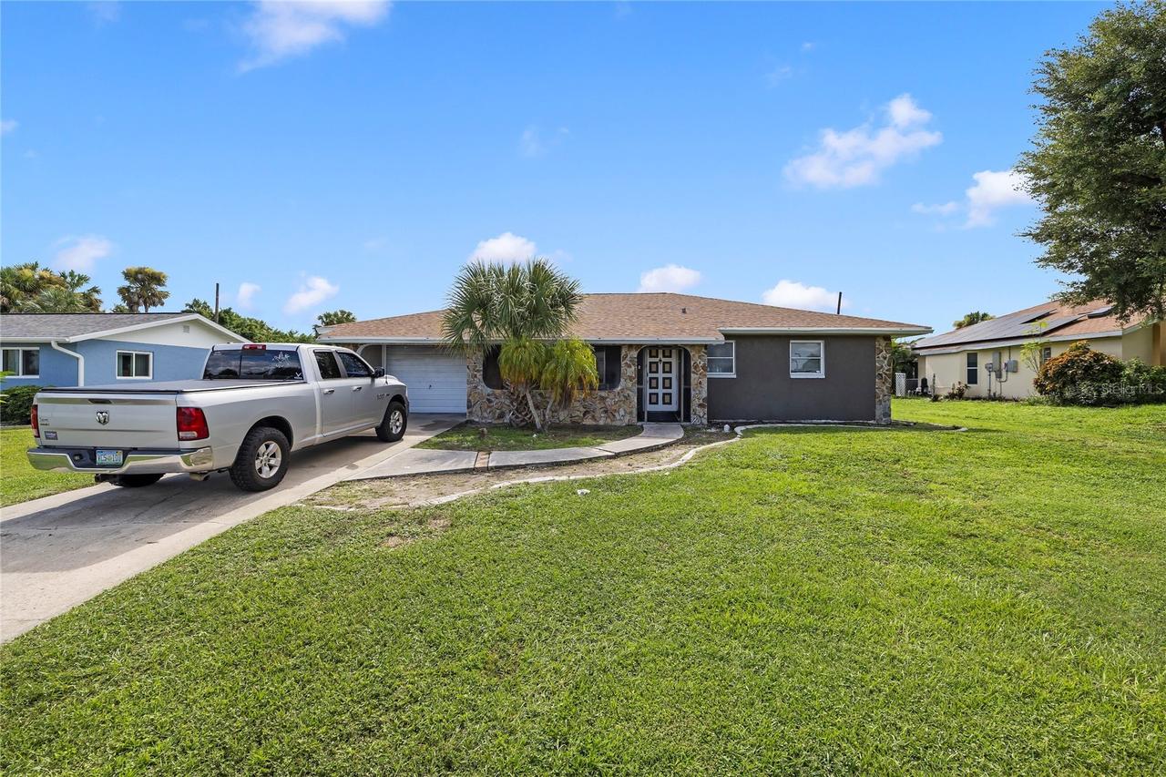 1547 Sheehan Blvd., Port Charlotte, FL 33952