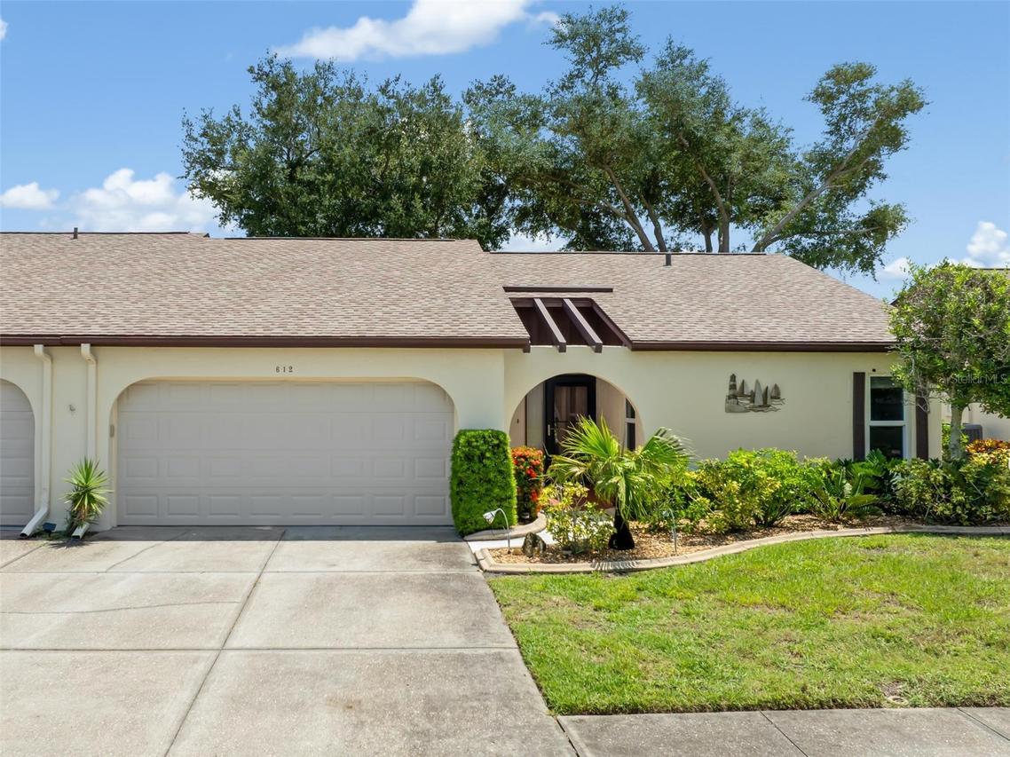612 Chestnut Ln. #100, Englewood, FL 34223