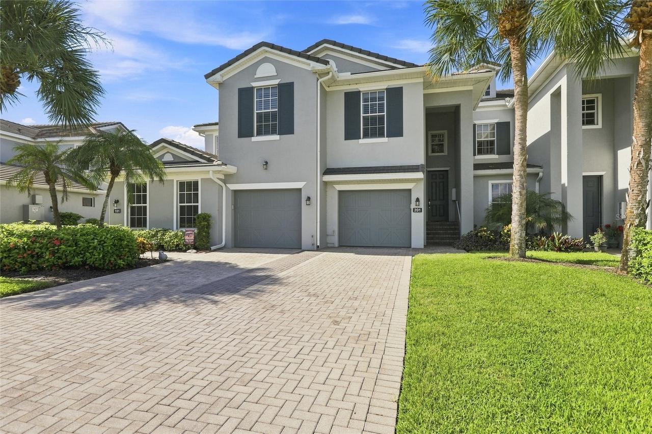 16560 Goldenrod Ln. #201, Alva, FL 33920