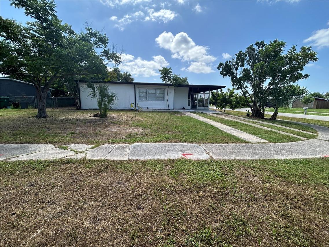 3140 Crestwood Dr., Port Charlotte, FL 33952
