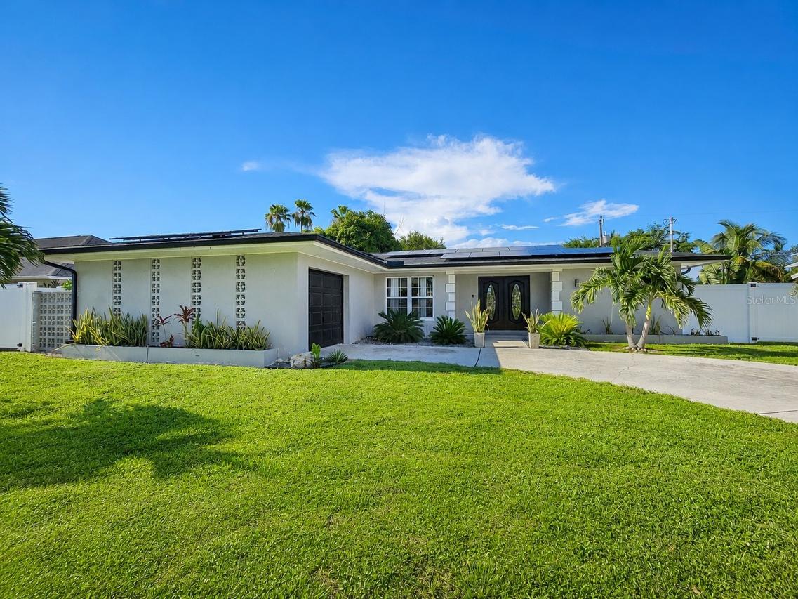 1419 Shelby Pkwy., Cape Coral, FL 33904