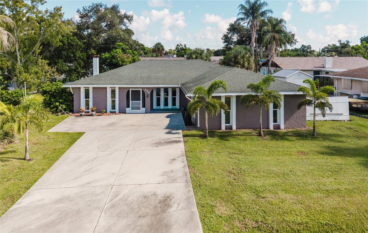 625 E Baffin Dr., Venice, FL 34293