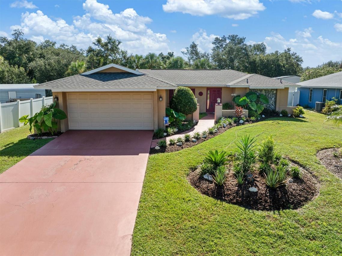 1158 Zinnea St., Port Charlotte, FL 33952