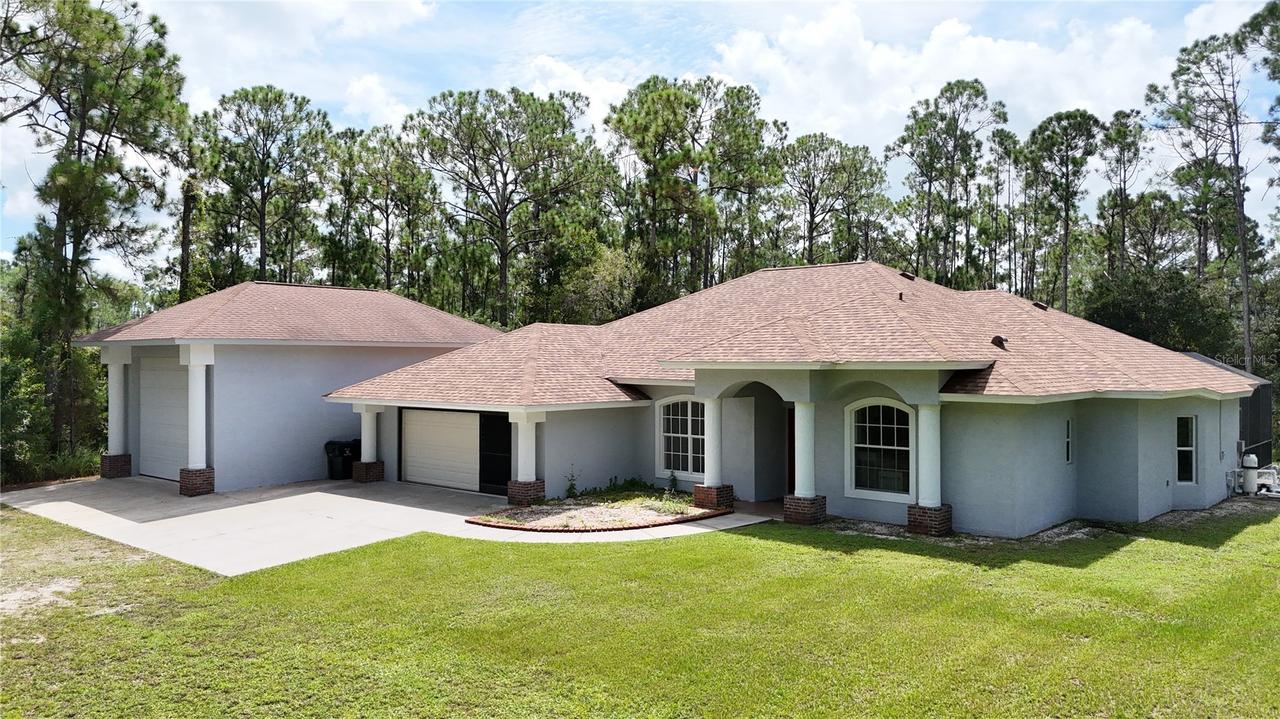 2449 Tropicaire Blvd., North Port, FL 34286