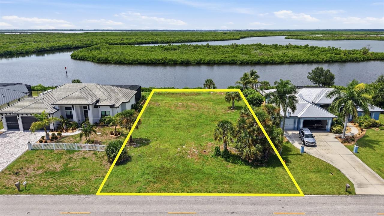 5171 Collingswood Blvd., Port Charlotte, FL 33948