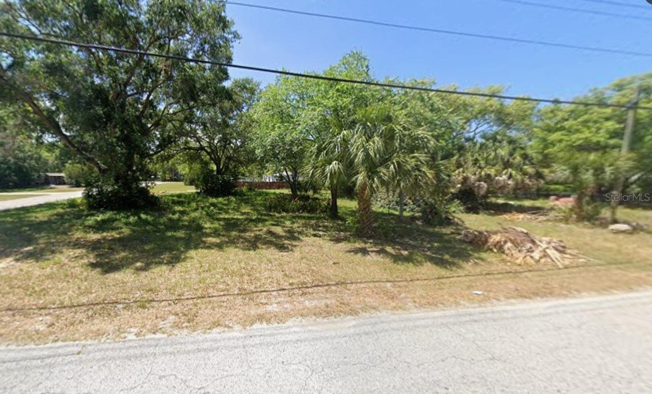 9052 Teak St., New Port Richey, FL 34654