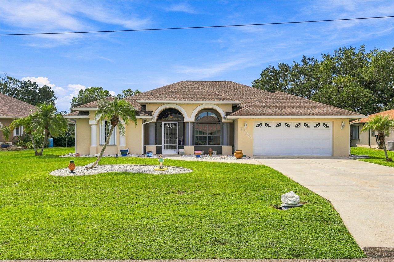 25343 Narwhal Ln., Punta Gorda, FL 33983