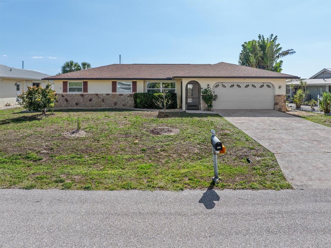 109 Peckham St., Port Charlotte, FL 33952