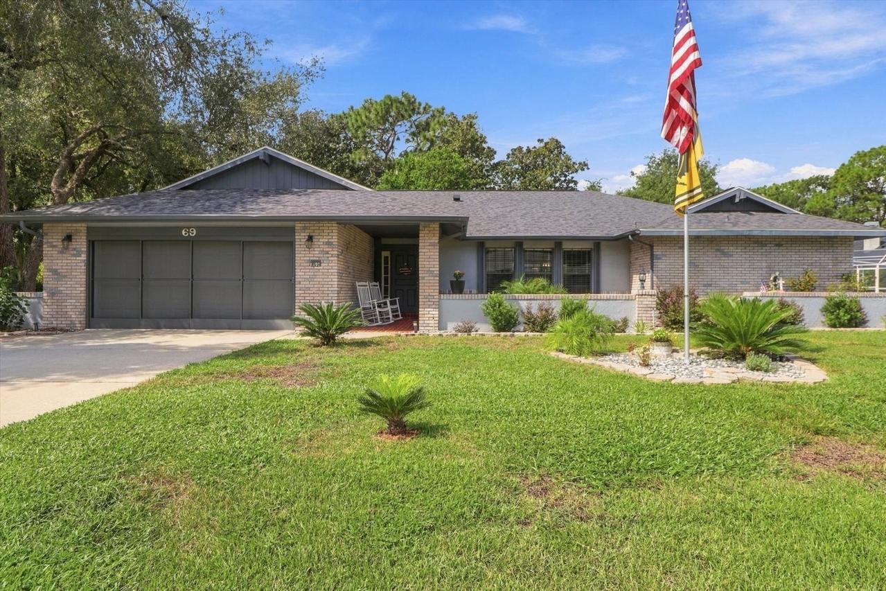 69 Pine St., Homosassa, FL 34446