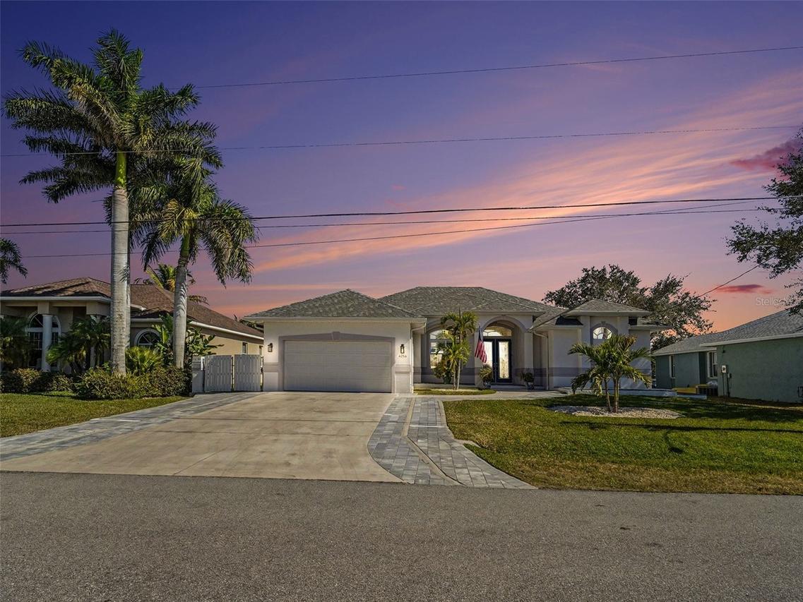 4256 Beach View Ct., Port Charlotte, FL 33948