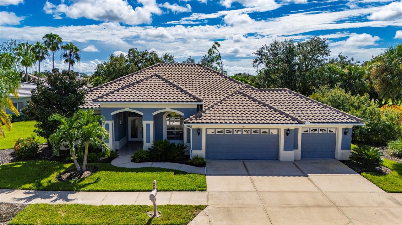 5365 Pine Shadow Ln., North Port, FL 34287
