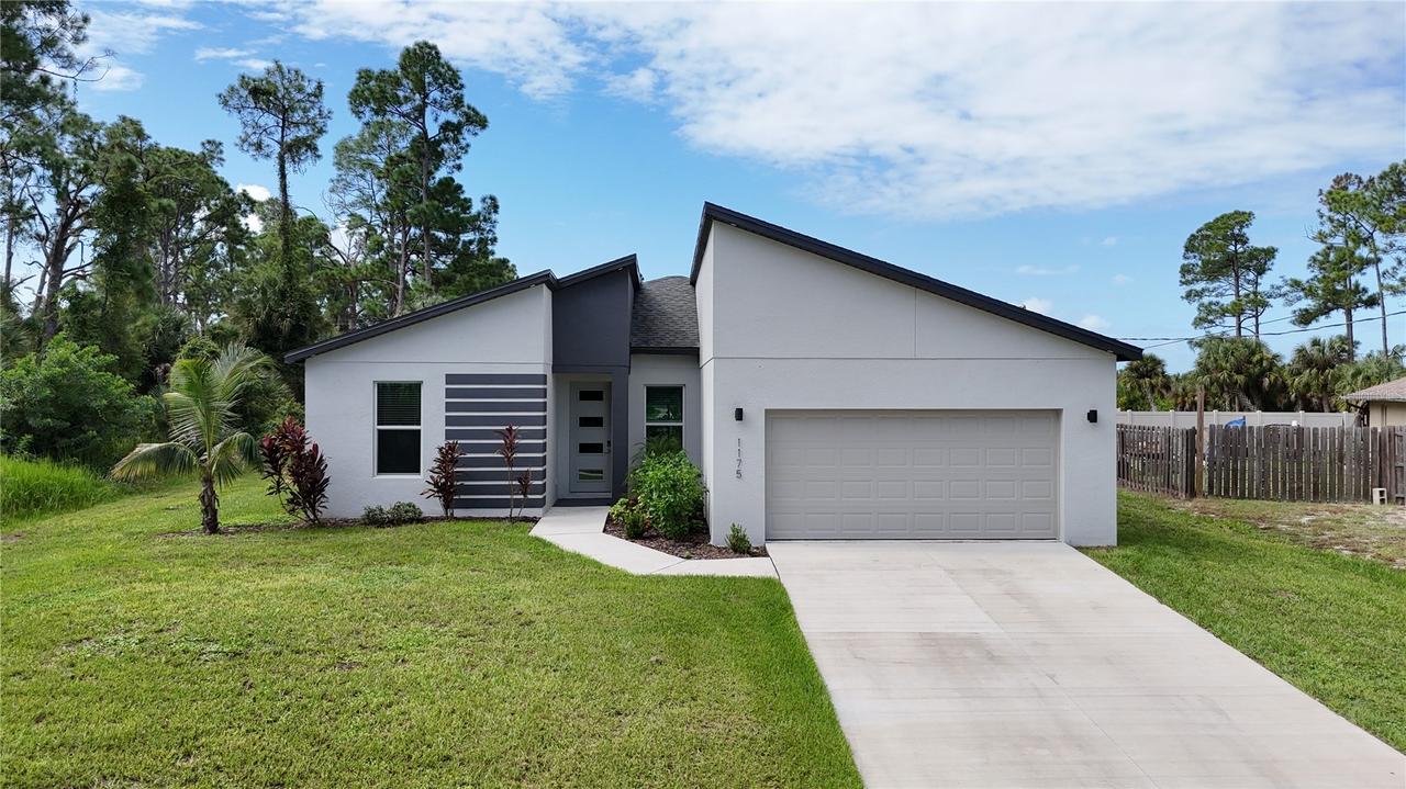 1175 E Hallmark Blvd., North Port, FL 34288