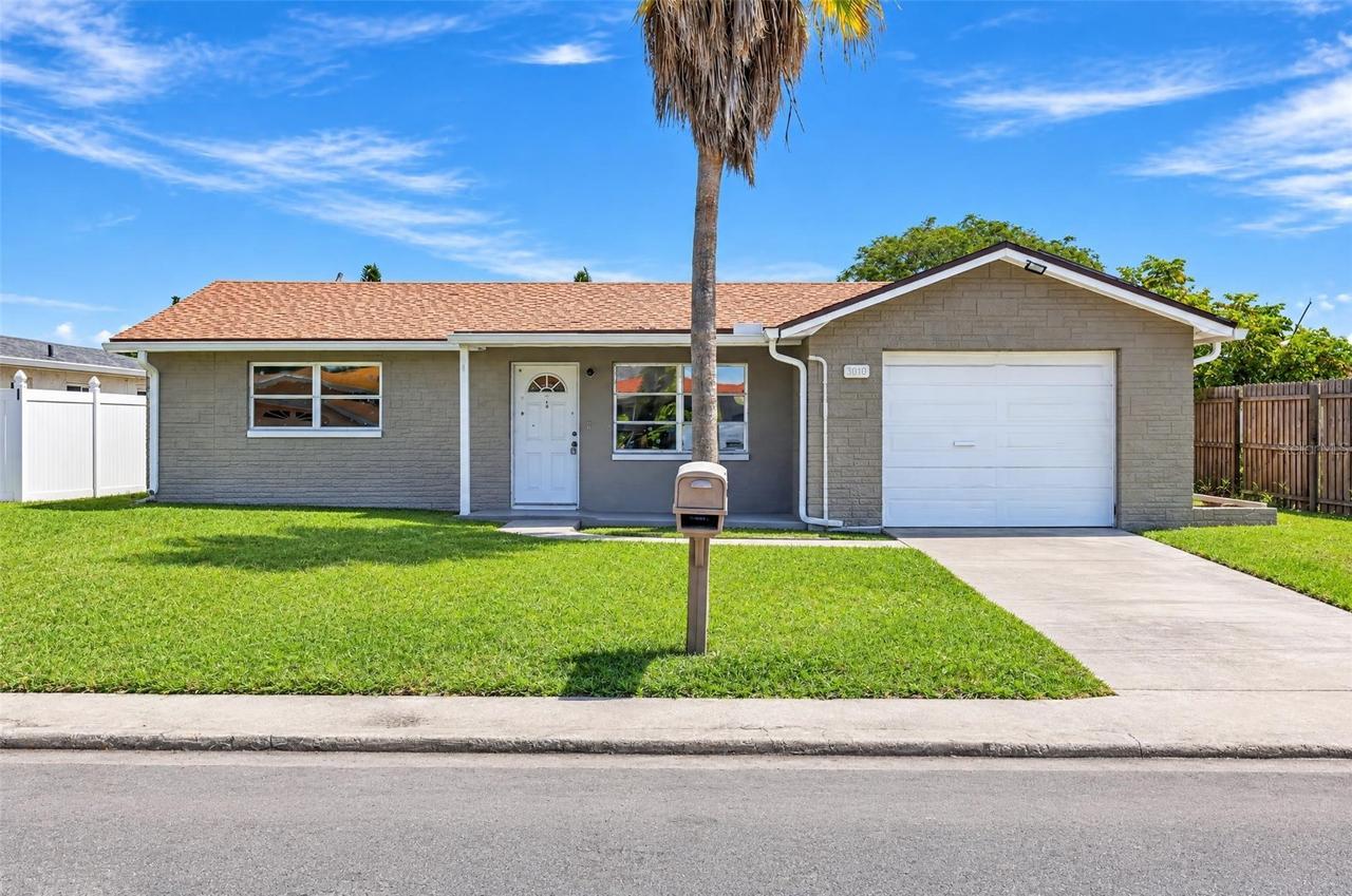 1300 Maybury Dr., Holiday, FL 34691