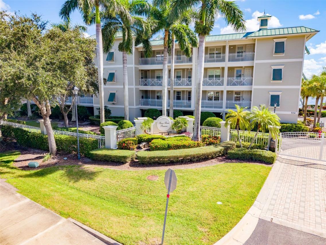 5114 Melbourne St. #A202, Punta Gorda, FL 33980