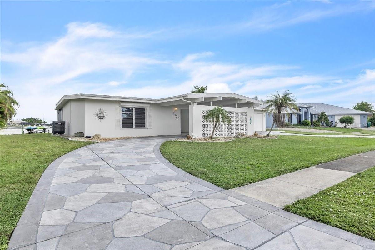 168 Morgan Ln., Port Charlotte, FL 33952