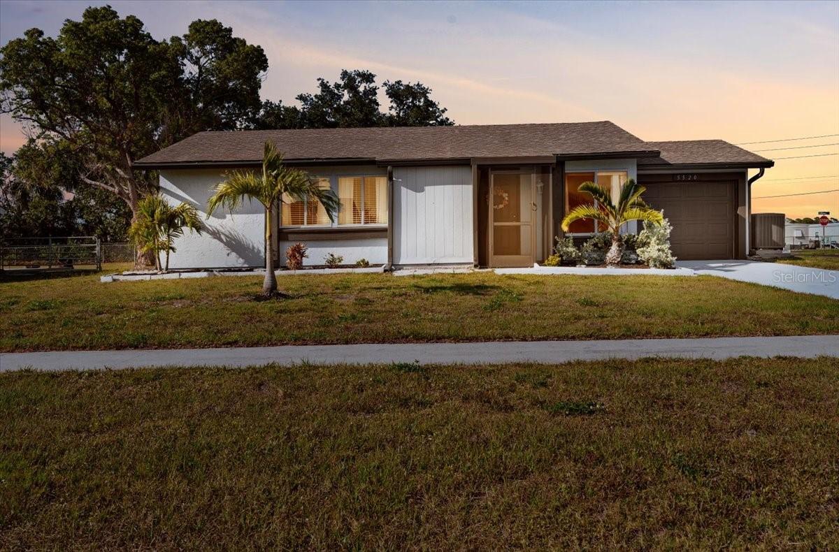 5520 Kenwood Dr., North Port, FL 34287