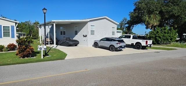 5652 Holiday Park Blvd., North Port, FL 34287