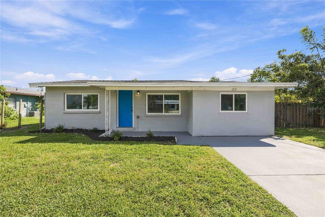 123 Virginia Ct., Englewood, FL 34223