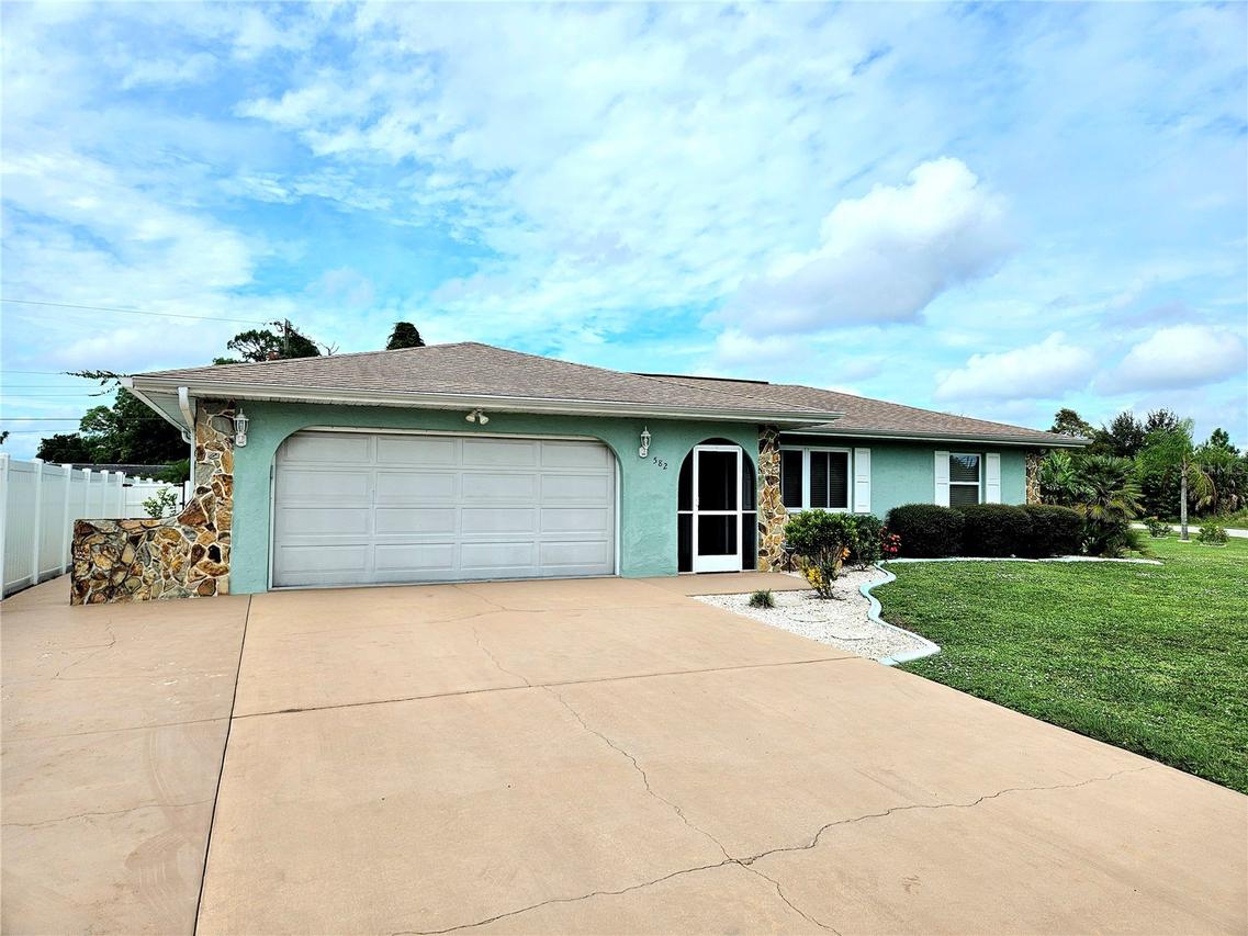 582 Azalea Dr., Port Charlotte, FL 33952