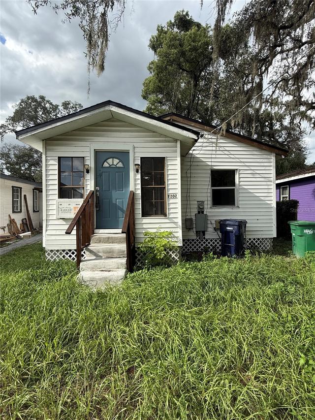 1202 E Osborne Ave., Tampa, FL 33603