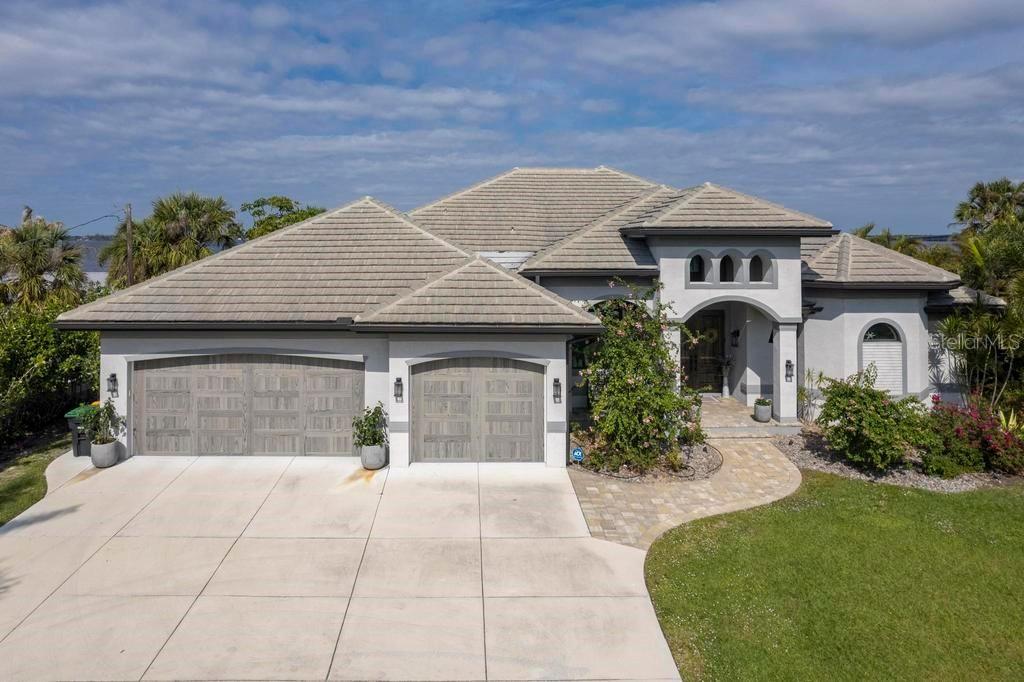 25462 Shore Dr., Punta Gorda, FL 33950