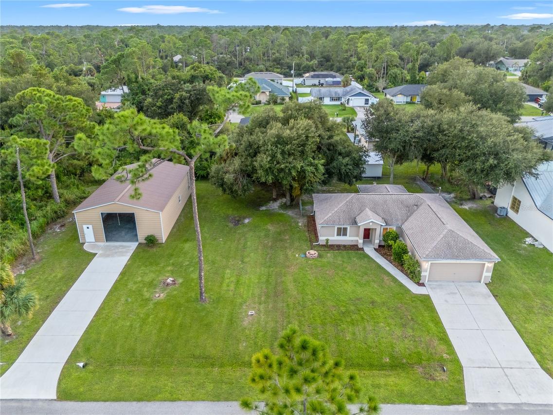 17433 Harris Ave., Port Charlotte, FL 33948