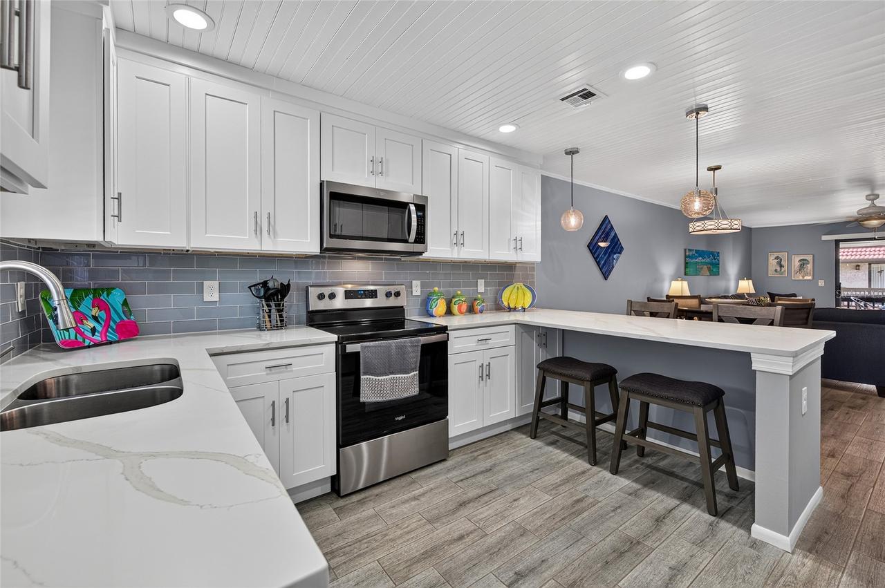 1634 Stickney Point Rd. #34-202, Sarasota, FL 34231