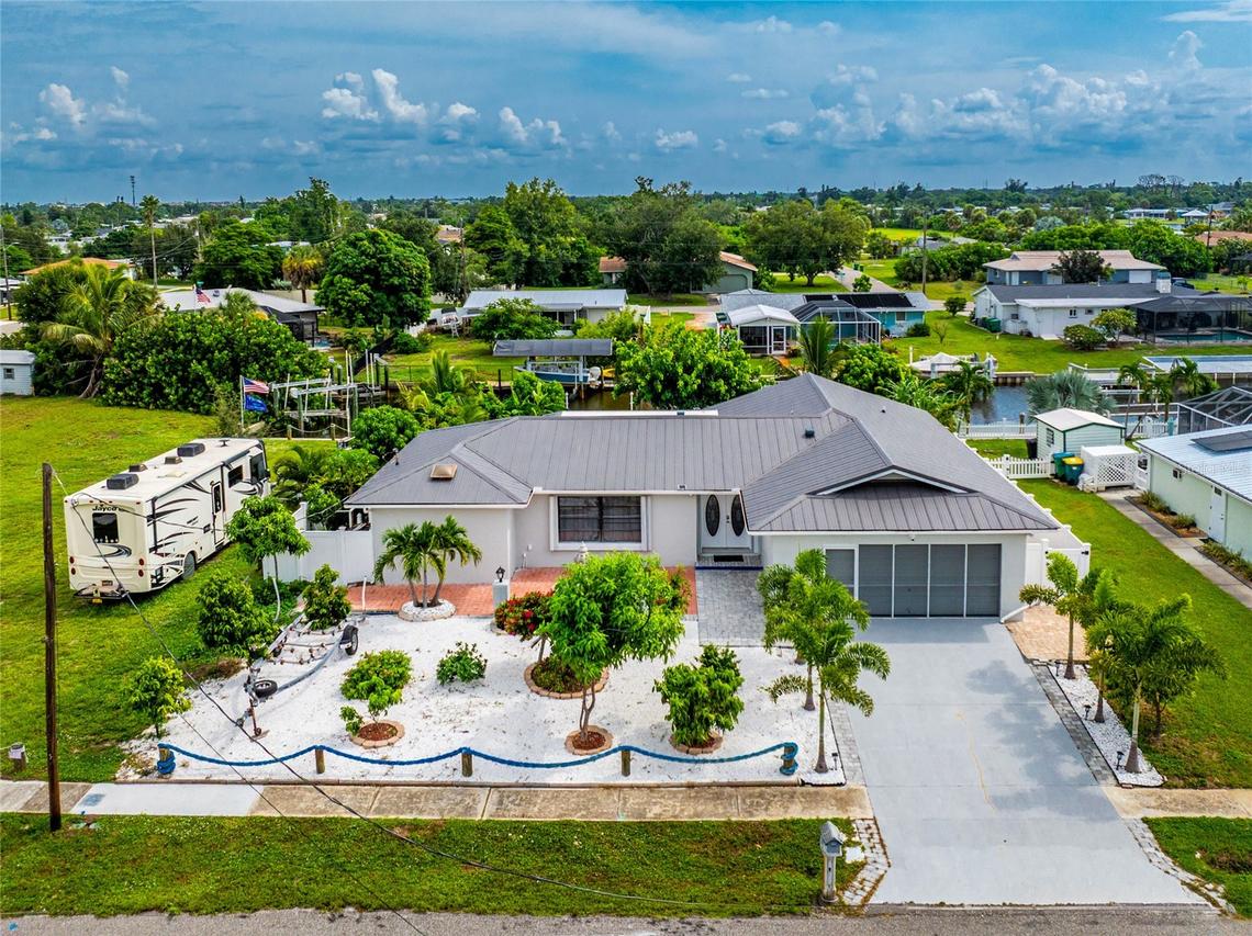 137 Dowling Ave., Port Charlotte, FL 33952