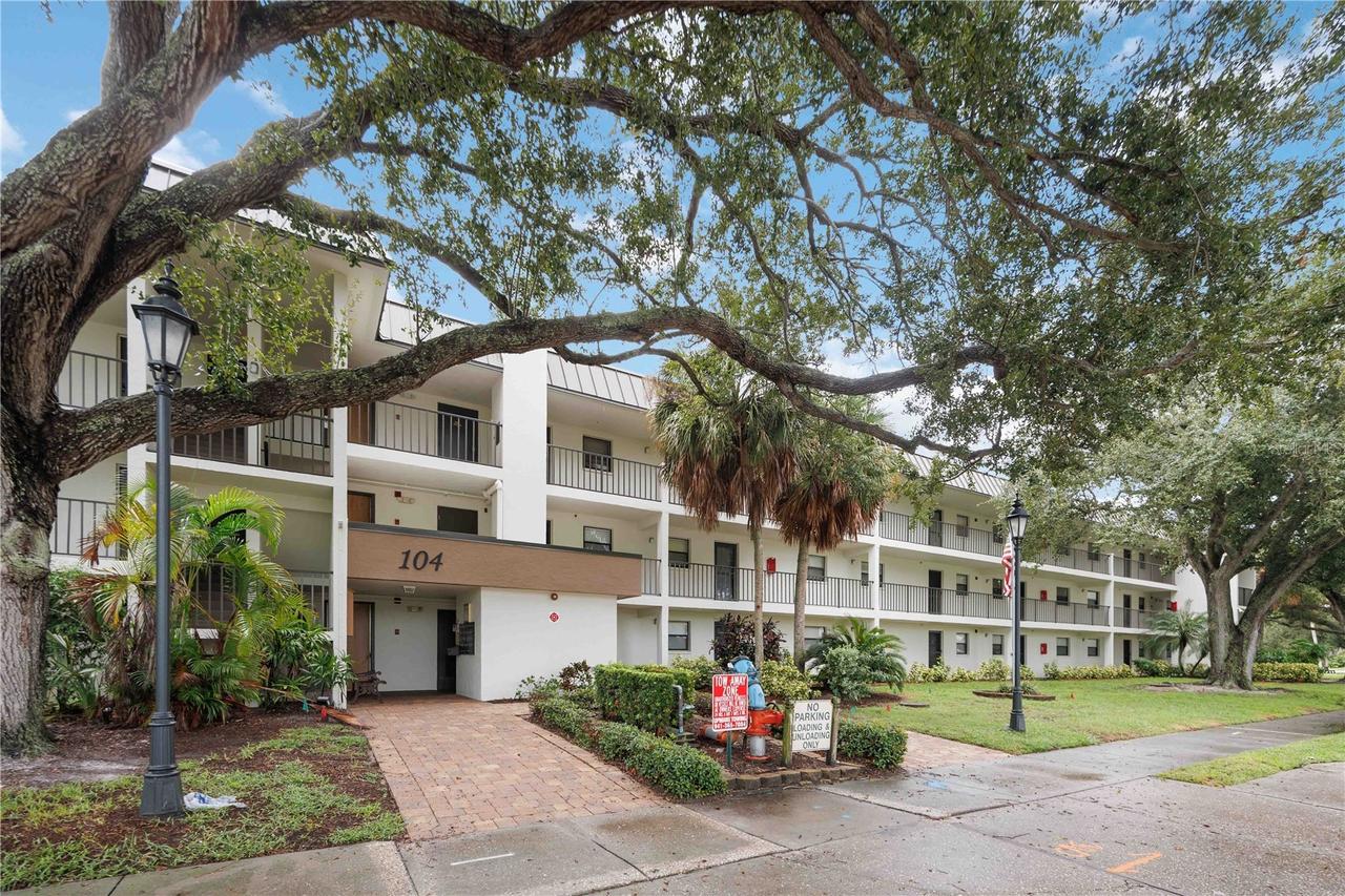 104 Capri Isles Blvd. #301, Venice, FL 34292