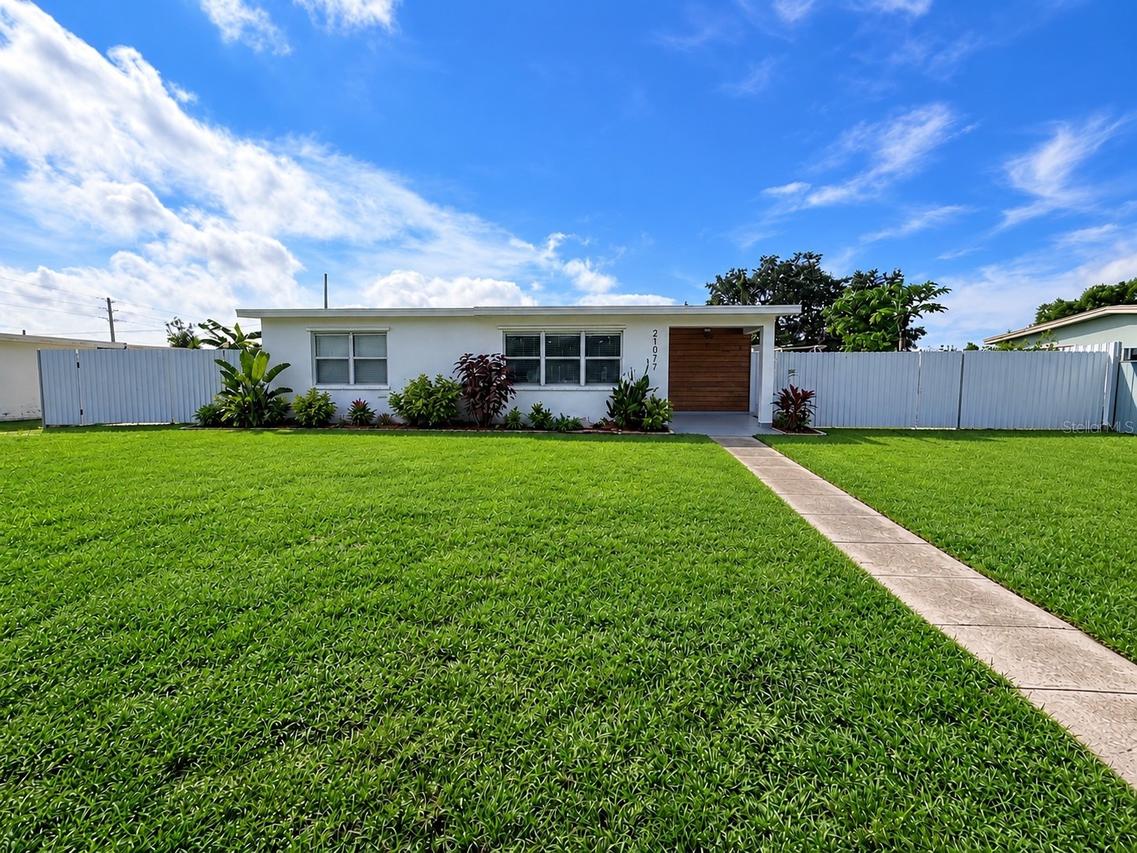 21077 Midway Blvd., Port Charlotte, FL 33952
