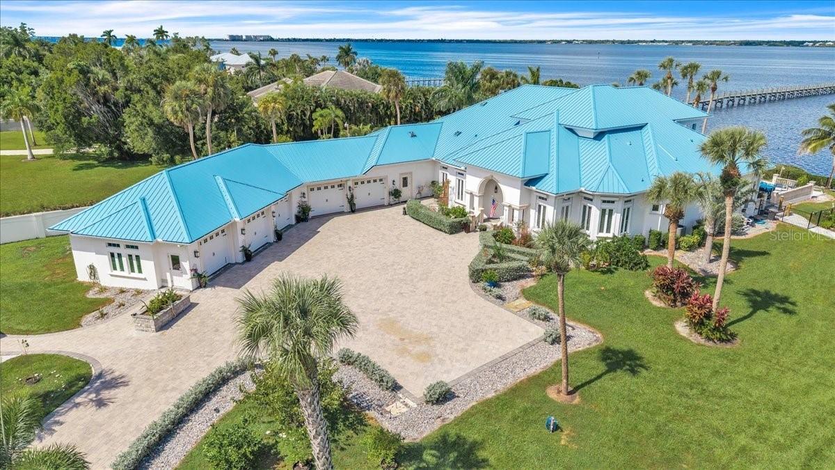 25494 Shore Dr., Punta Gorda, FL 33950