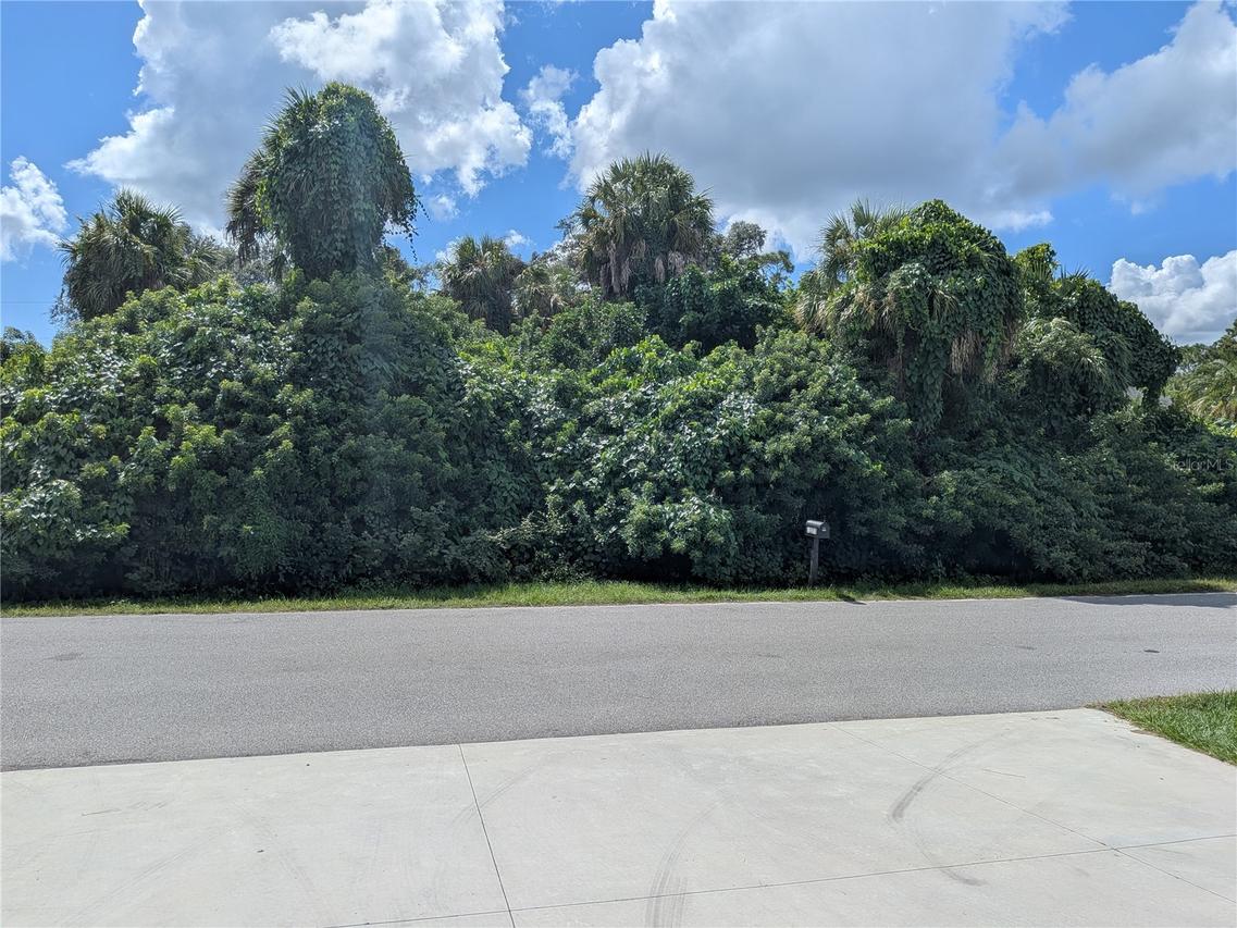 13569 Goodrich Ave., Port Charlotte, FL 33953