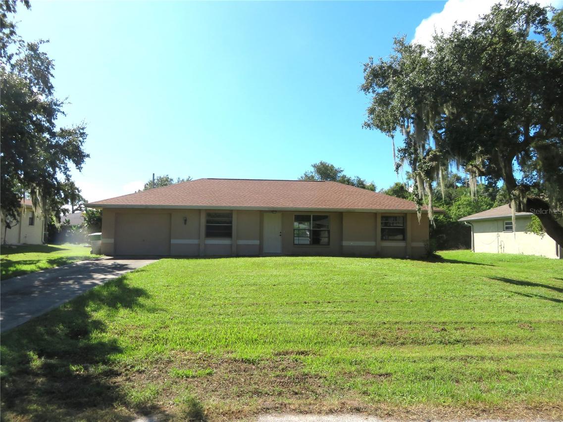 18439 Lamont Ave., Port Charlotte, FL 33948