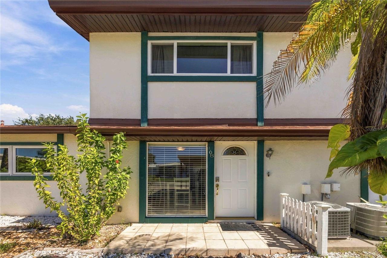 168 Circlewood Dr. #102, Venice, FL 34293