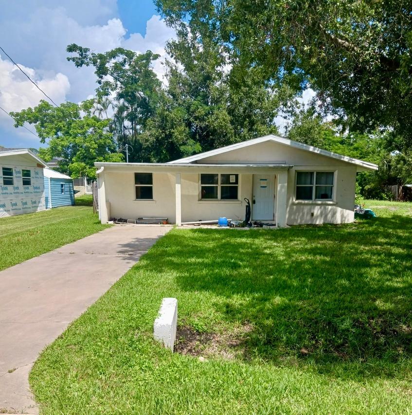 2216 Mark Ave., Punta Gorda, FL 33950