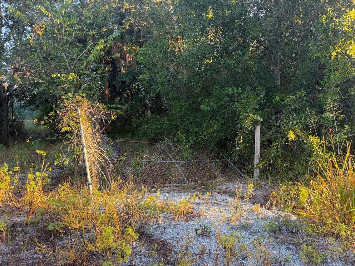19835 NW 298th St., Okeechobee, FL 34972