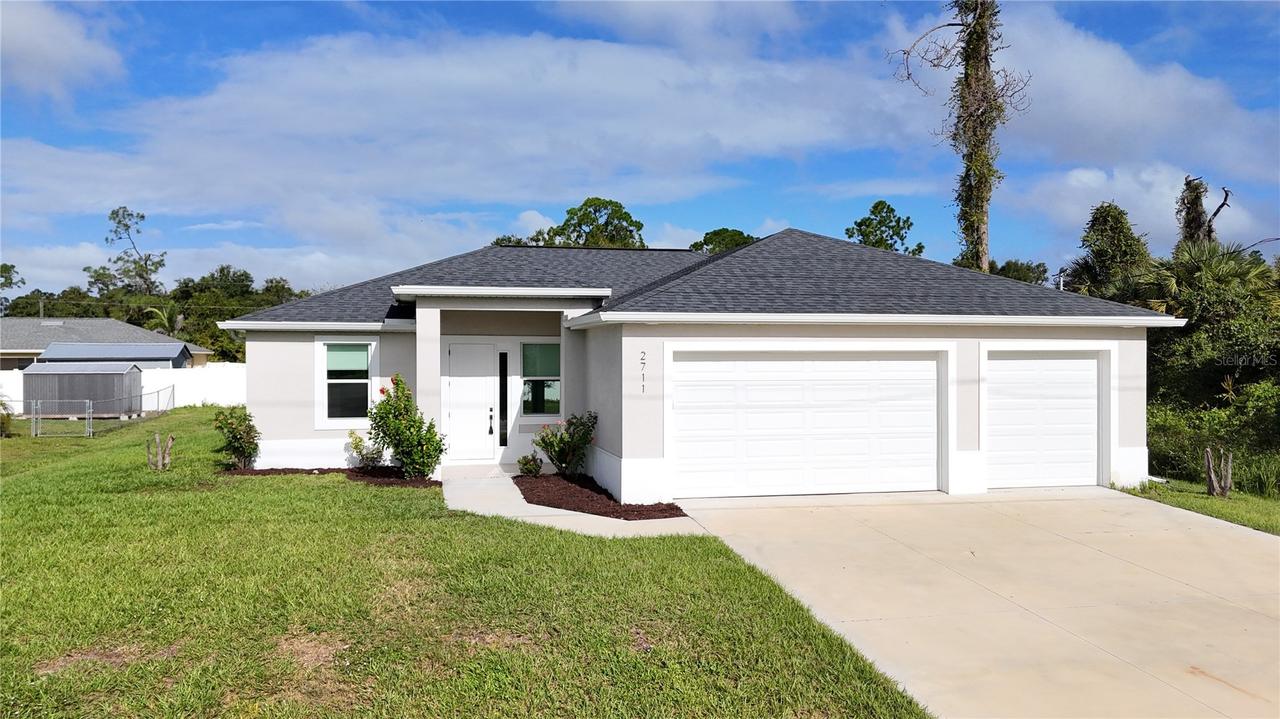 2711 Atwater Dr., North Port, FL 34288