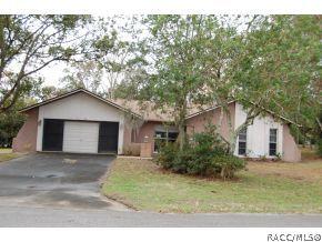 7415 Glasgow Rd., Weeki Wachee, FL 34613