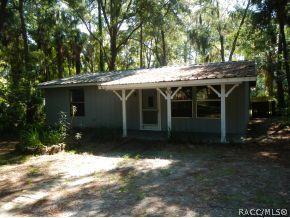 30 60th St., Yankeetown, FL 34498