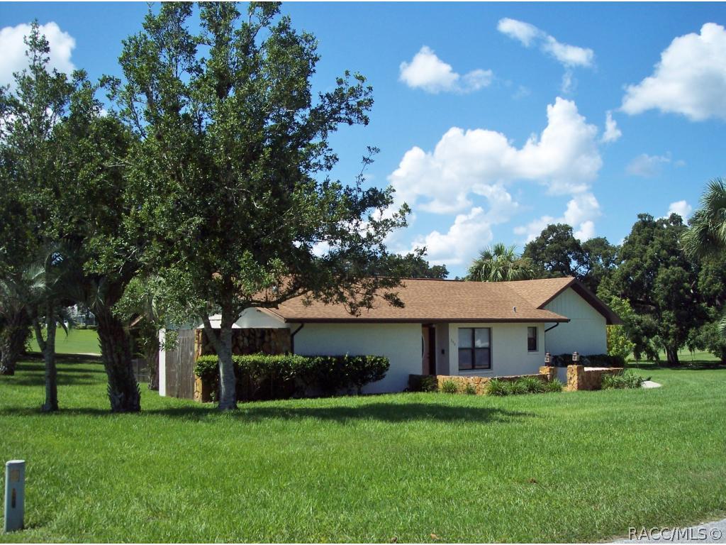 390 E Eureka Ct., Hernando, FL 34442