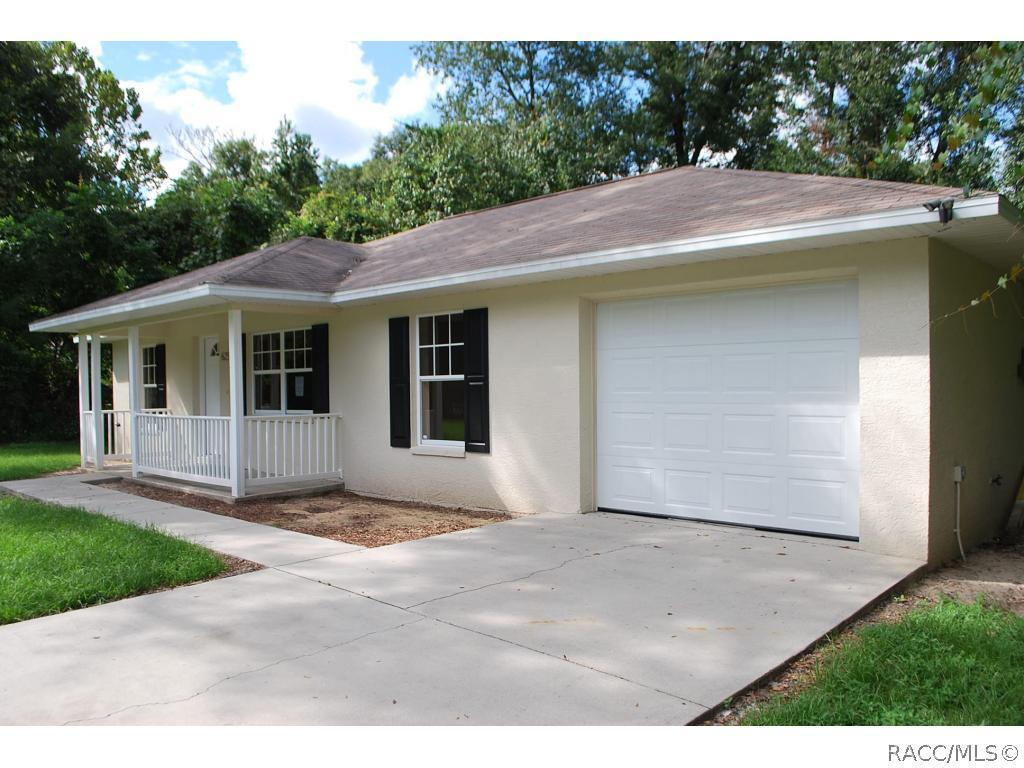 6233 E Waverly St., Inverness, FL 34452