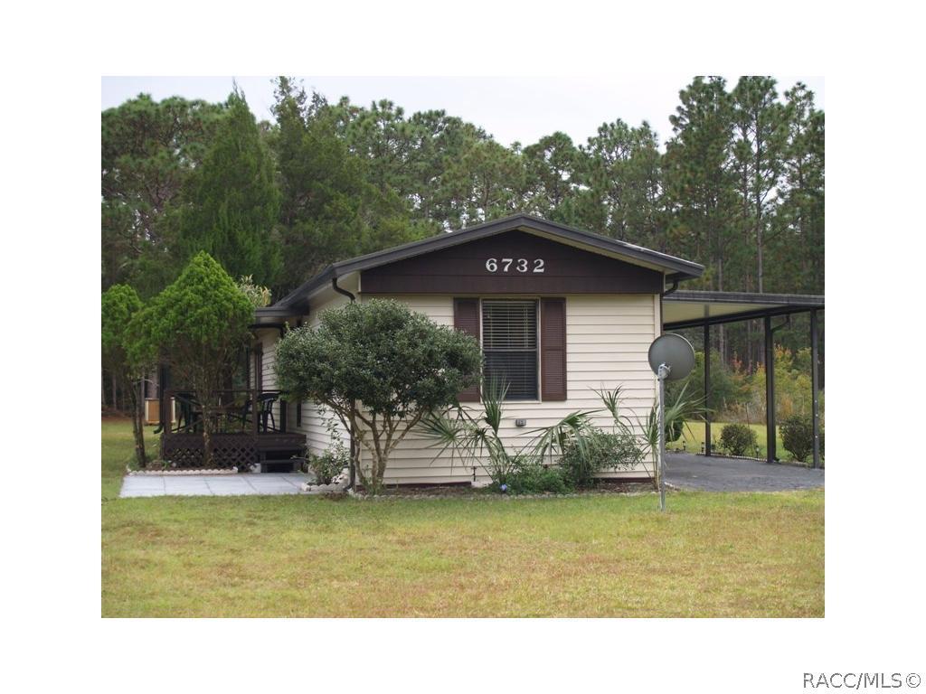 6732 W Edgewood Ln., Homosassa, FL 34448