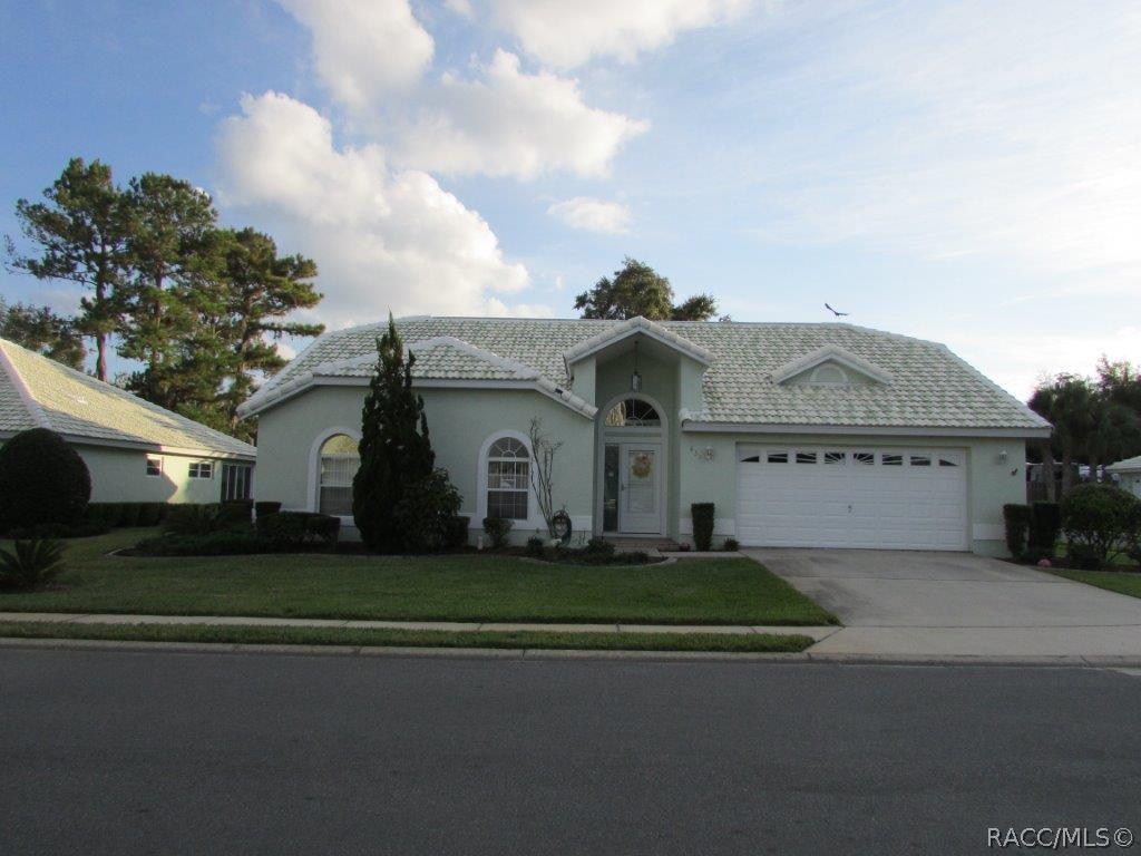 831 Windermere Blvd., Inverness, FL 34453
