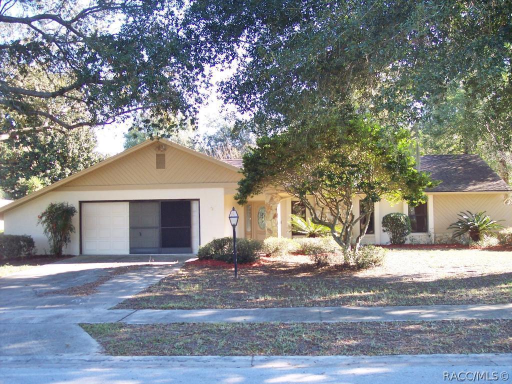 6091 W Douneray Loop, Crystal River, FL 34429