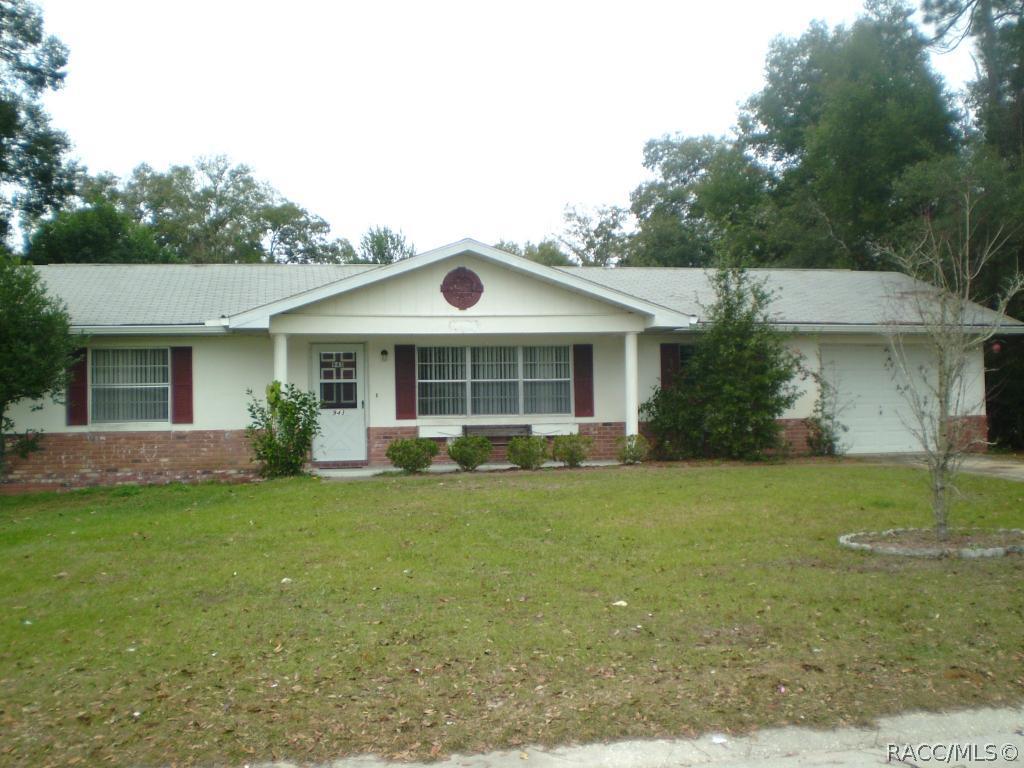 943 Birch Ave., Inverness, FL 34452